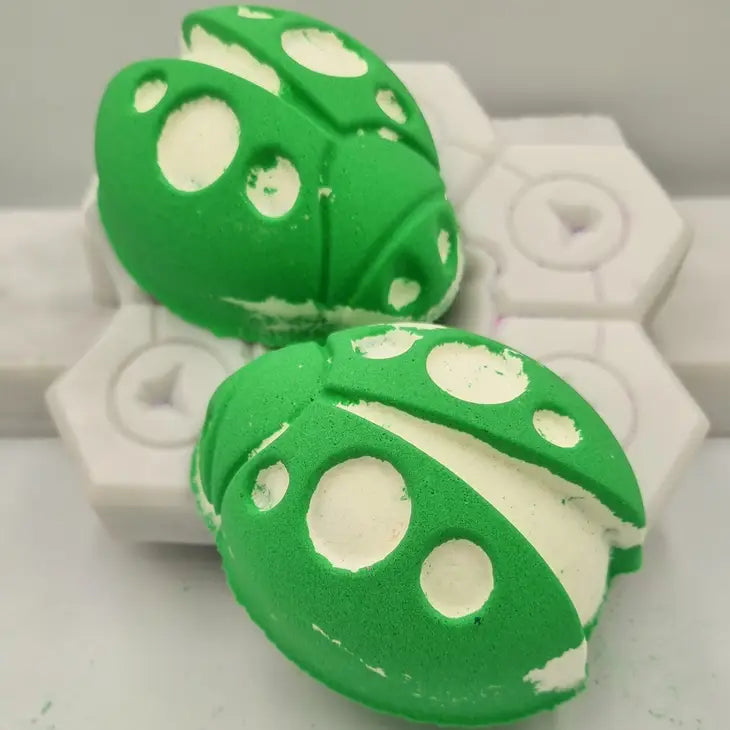 BOMBE DE BAIN COCCINELLE PARFUM DECADENCE