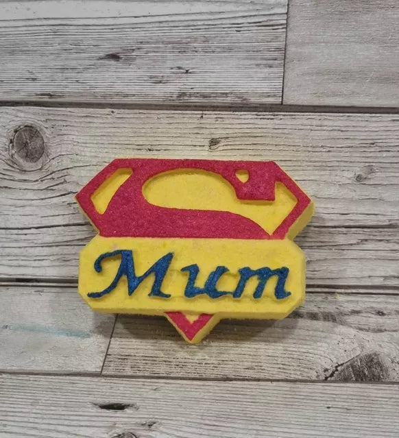 SUPER MAMAN